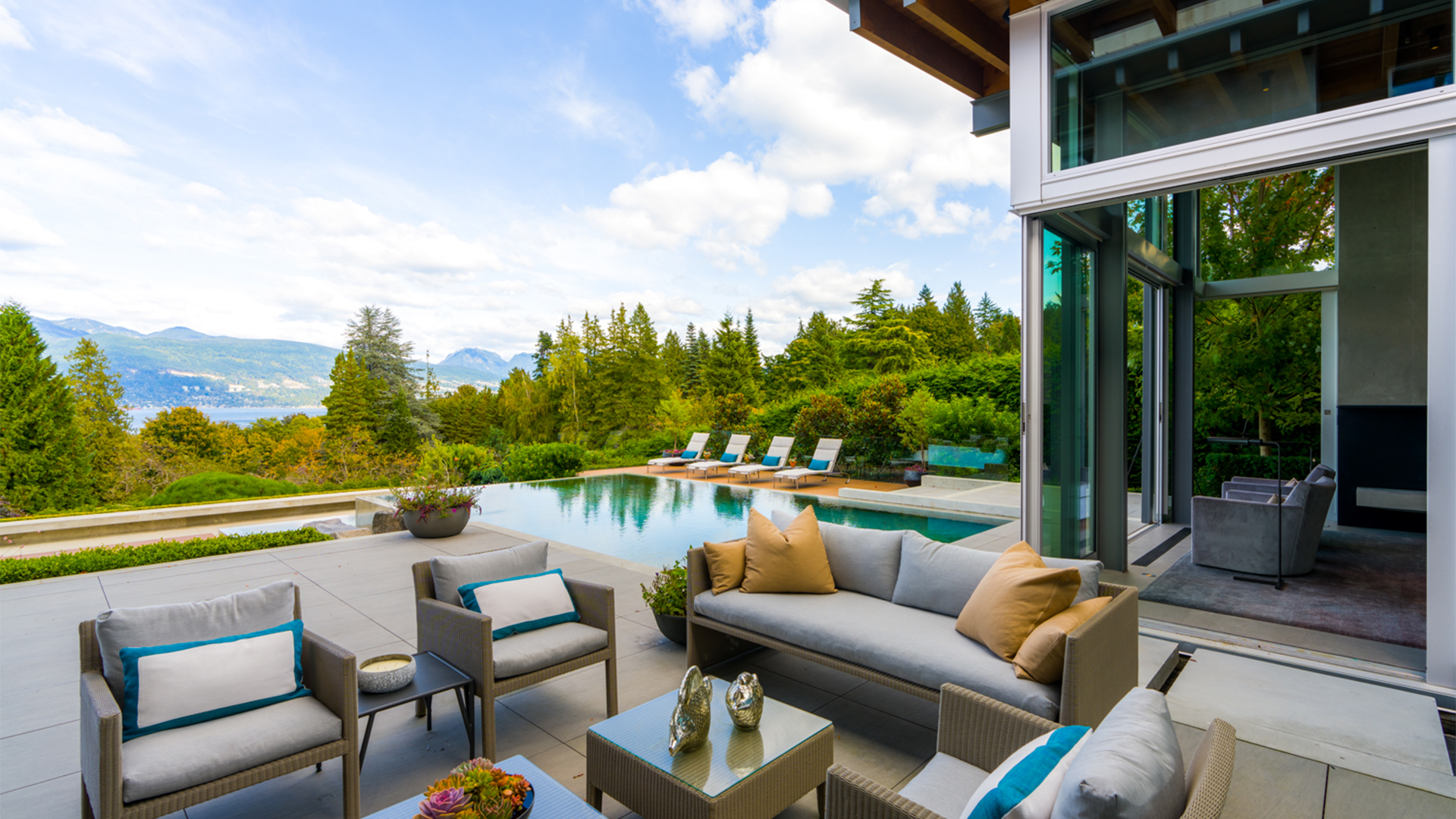 Outdoor Living Space Design | Garret Cord Werner Architects & Interior ...